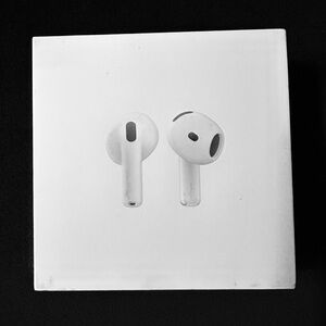 NWT Apple AirPods 4 with USB-C Compatibility